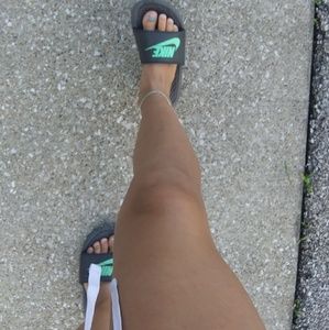 Meet your Posher, Macy